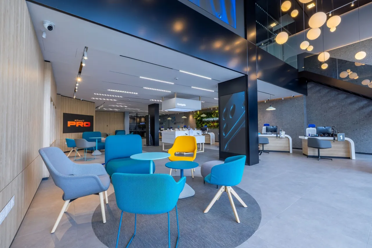 زين تفتتح معرضها الجديد كلياً في إربد - صور