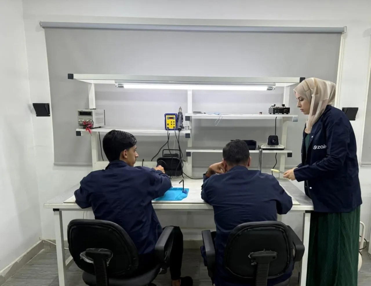 زين تطلق دورات مجانية جديدة للتدريب على صيانة الأجهزة الخلوية وأجهزة الألعاب الإلكترونية