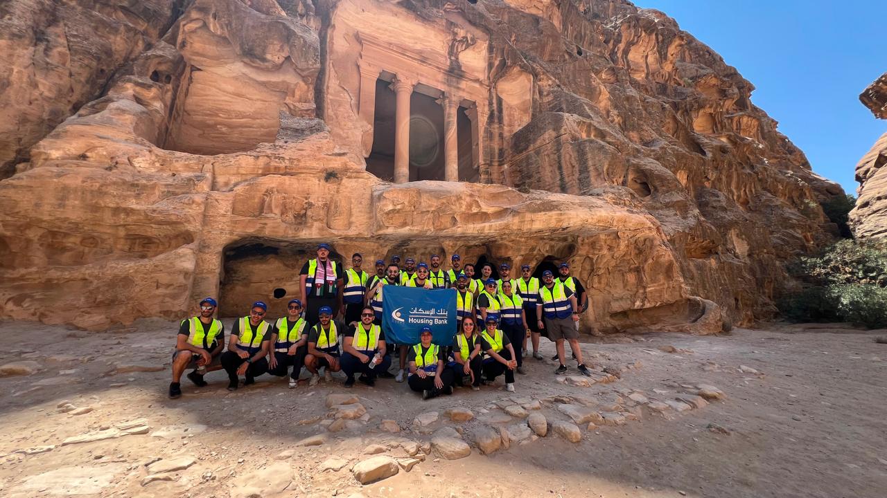 بنك الإسكان يشارك في المسير الخيري"مسيرتنا صحة وتراث" دعماً لإعادة إنشاء مركز صحي القطرانة 