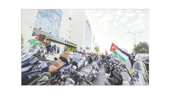 زين تحتفي بالذكرى الرابعة والستين لميلاد جلالة الملك